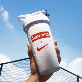 Supreme  Protein Shaker